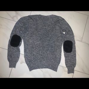 H&M Women’s heather gray cardigan size 6.